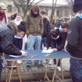 

Venerdì 12 marzo, in occasione dello sciopero generale indetto dalla CGIL, siamo scesi in piazza per protestare contro la riforma Gelmini varata dal consiglio dei ministri nelle scorse settimane.
In un centinaio abbiamo sfilato per le vie della città, cercando di bloccare il traffico nonstante i limiti imposti dalla questura di Mantova. Tali limiti rappresentano un [...]