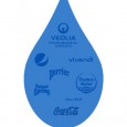 Fin dall’inizio della raccolta firme per il referendum sulla
ripubblicizzazione dell’acqua le nostre intenzioni sono state ripetutamente
attaccate. Mentre denunciavamo sulla stampa e nelle piazze che
l’applicazione delle recenti norme sulla gestione dell’acqua ne avrebbe
determinato la privatizzazione, ci è stato risposto che “l’acqua sarebbe
rimasta pubblica, semmai il privato avrebbe dovuto curarsi del servizio”
(che strano: non è chi gestisce [...]
