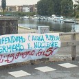 Nella mattina di oggi, giovedì 9 giugno, alcuni militanti di Sinistra  Critica e dello Spazio Sociale LaBoje hanno dato vita a un flash mob  per le vie del centro, in vista del referendum abrogativo in programma  il 12 e 13 giugno. I militanti hanno appeso striscioni a sostegno della  campagna referendaria [...]