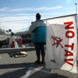 Un contributo dello Spazio Sociale La Boje! e di Sinistra Critica Mantova per affrontare l’argomento della tratta ad alta velocità tra Torino e Lione.
Dopo il gesto di Luca e la terribile repressione della polizia, in tutta Italia abbiamo assistito a blocchi e assemblee, oppure, più semplicemente abbiamo visto comparire scritte e striscioni sotto casa o [...]